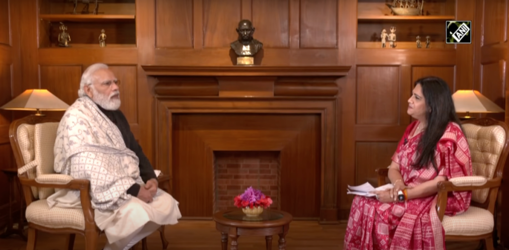 یوپی انتخاب کے پہلے مرحلے سے ٹھیک پہلے اے این آئی کی ایڈیٹراسمتا پرکاش کو انٹرویو دیتے ہوئے وزیر اعظم نریندر مودی۔ (بہ شکریہ: اسکرین گریب/یوٹیوب/اے این آئی)