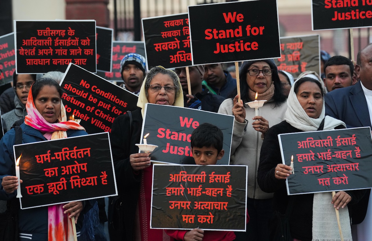 چھتیس گڑھ کے عیسائی قبائلیوں پر مبینہ حملے کے خلاف نئی دہلی میں احتجاجی مظاہرہ۔ (تصویر: پی ٹی آئی)