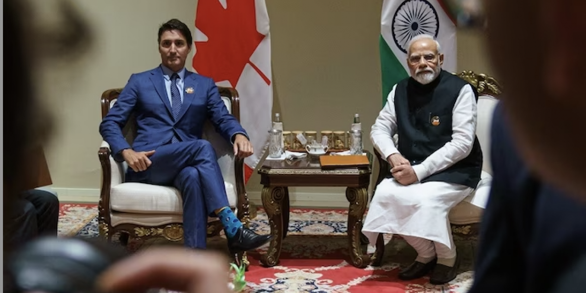 کینیڈین وزیر اعظم جسٹن ٹروڈو اور ہندوستانی وزیر اعظم نریندر مودی کی گزشتہ ہفتے دہلی میں جی–20 سربراہی اجلاس کے موقع پر بیٹھک۔ (تصویر بہ شکریہ: ٹوئٹر)