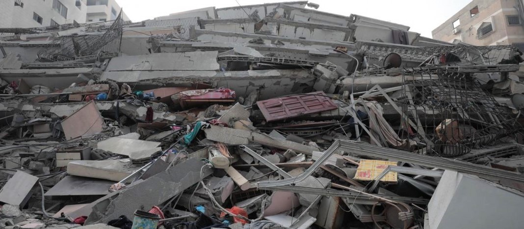 غزہ میں اسرائیلی حملے کے بعد تباہ شدہ عمارت ۔ (تصویر بہ شکریہ: UNRWA/Mohammed Hinnawi)