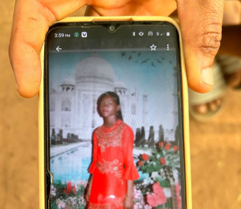 تیرہ سالہ سنیتا کی موت 2 نومبر کو ہوئی تھی۔ (تصویر: شراوستی داس گپتا)