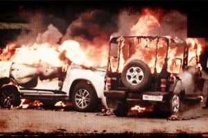 منی پور میں تشدد کے دوران کئی گاڑیوں کو آگ لگا دی گئی تھی۔ (فائل فوٹو بہ شکریہ: اے این آئی)