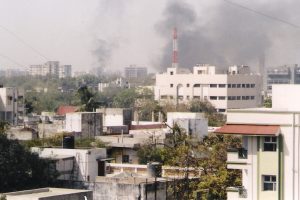 گجرات فسادات کے دوران احمد آباد کی ایک تصویر۔(تصویر بہ شکریہ: وکی پیڈیا)