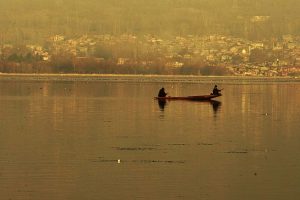 کشمیر کی ڈل جھیل۔ (تصویر: اسپیشل ارینجمنٹ)